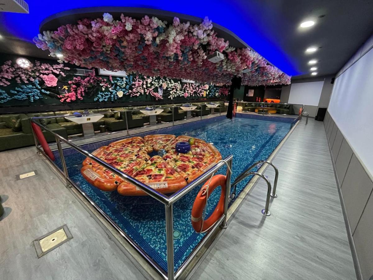 Peony Hotel Dubai Exterior photo